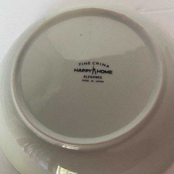 Happy Home China Elegance Coupe Soup Bowl White Flowers W/ Scrolls Discontinued - Picture 4 of 5
